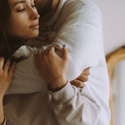 تصویر صیغه آنلاین برای خانم های شاغل چگونه است؟
